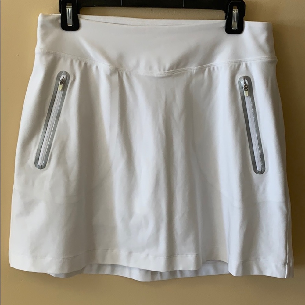 Nike women’s no sew knit skort with shorts.